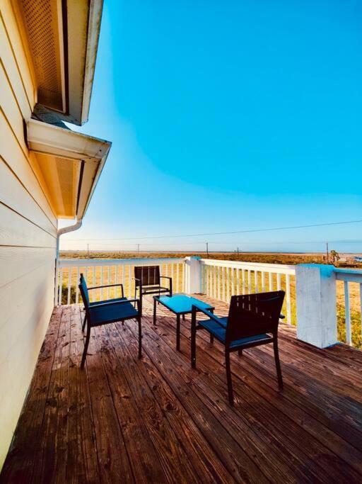 Sunny Delight - Sleeps 10 - Generous Space! Bolivar Peninsula Exterior photo