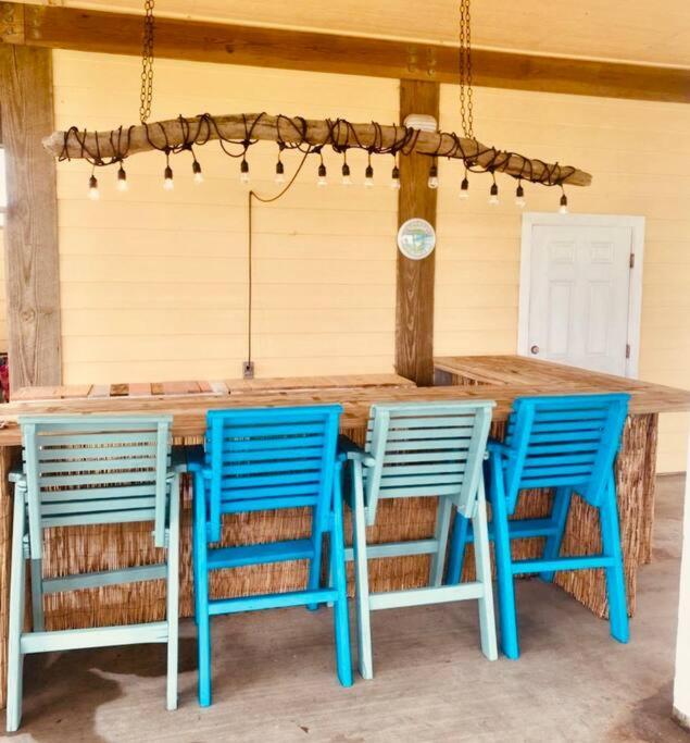 Sunny Delight - Sleeps 10 - Generous Space! Bolivar Peninsula Exterior photo