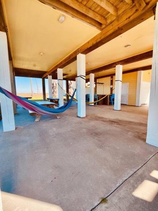 Sunny Delight - Sleeps 10 - Generous Space! Bolivar Peninsula Exterior photo