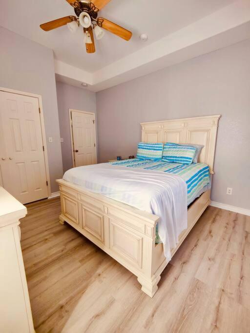 Sunny Delight - Sleeps 10 - Generous Space! Bolivar Peninsula Exterior photo